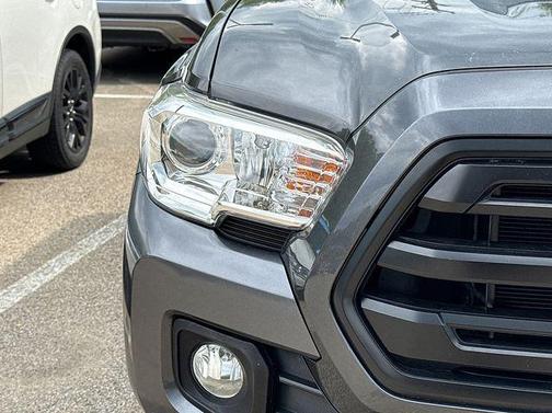 Magnetic Gray Metallic 2018 Toyota Tacoma SR