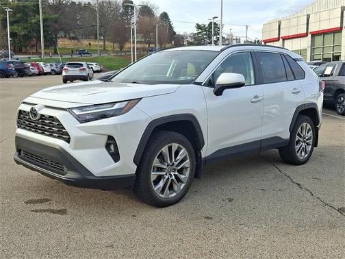 2023 Toyota RAV4 XLE Premium