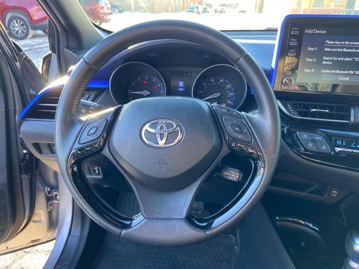 2020 Toyota C-HR XLE