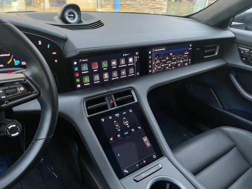 2021 Porsche Taycan Turbo S