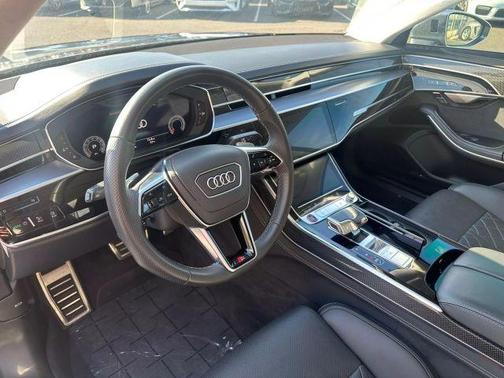 2022 Audi S8 4.0T quattro
