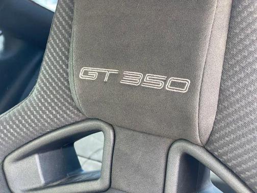 2017 Ford Shelby GT350 Base