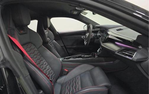 2022 Audi RS e-tron GT Base