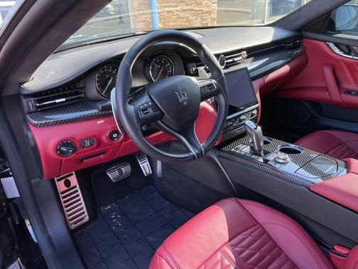 2021 Maserati Quattroporte Trofeo