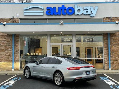 2017 Porsche Panamera Turbo