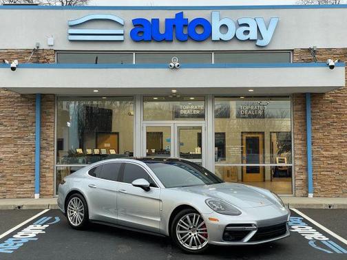 2017 Porsche Panamera Turbo