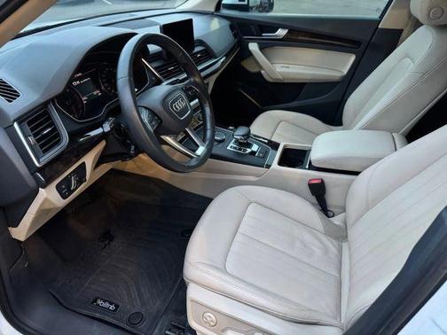 2020 Audi Q5 45 Premium