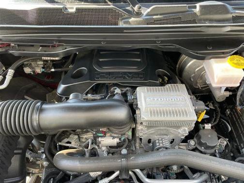 Delmonico Red Pearlcoat 2024 RAM 1500 Laramie