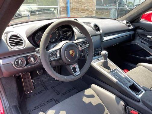2023 Porsche 718 Cayman GTS 4.0