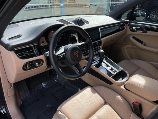 2023 Porsche Macan S