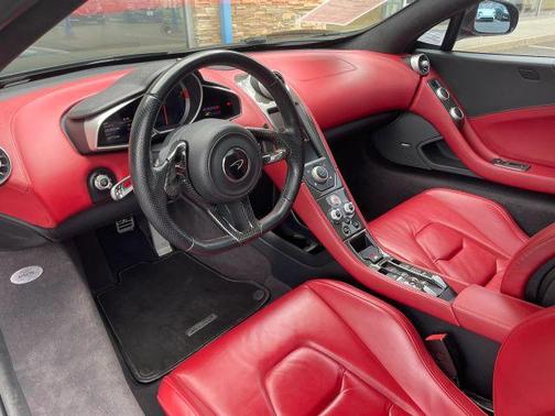 Black 2015 McLaren 650S Spider