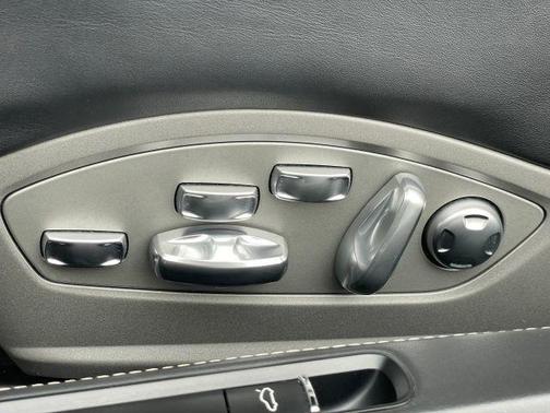 2015 Porsche 911 Carrera 4 GTS