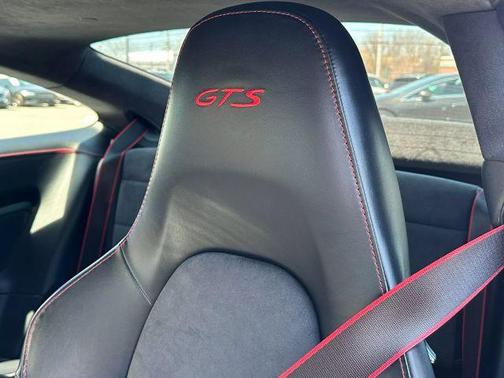 2015 Porsche 911 Carrera GTS