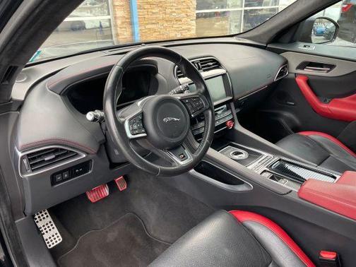 2019 Jaguar F-PACE S