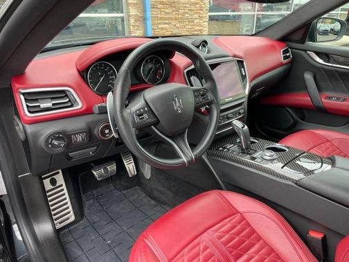 2022 Maserati Ghibli Trofeo