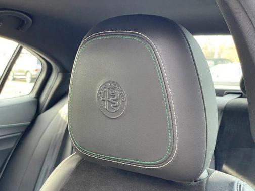 2018 Alfa Romeo Giulia Quadrifoglio