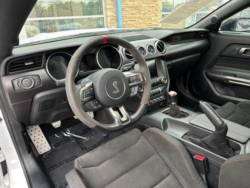 2016 Ford Shelby GT350 Base