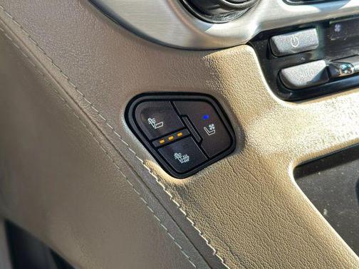 2018 GMC Yukon XL SLT