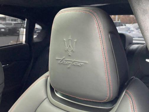 2022 Maserati Quattroporte Trofeo