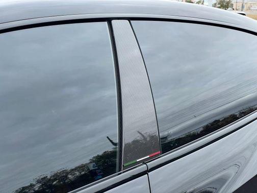 2022 Maserati Quattroporte Trofeo