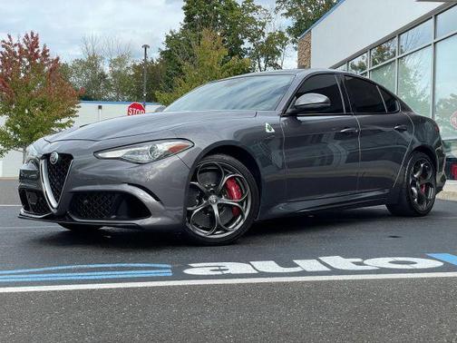 2018 Alfa Romeo Giulia Quadrifoglio