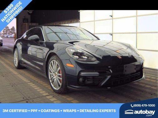 2017 Porsche Panamera Turbo