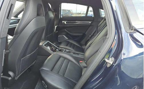 2017 Porsche Panamera Turbo
