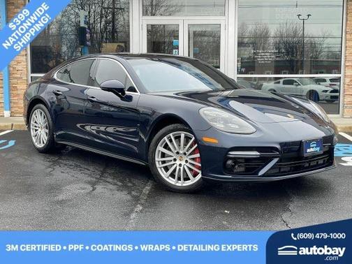 2017 Porsche Panamera Turbo