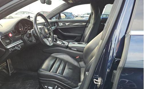 2017 Porsche Panamera Turbo
