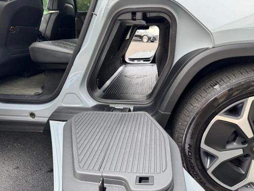 2022 Rivian R1T Adventure Package