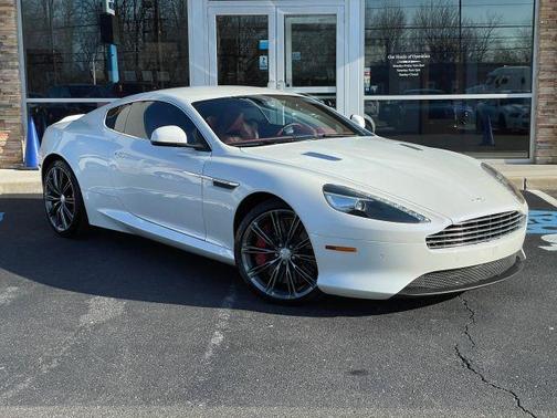White 2015 Aston Martin DB9 Base