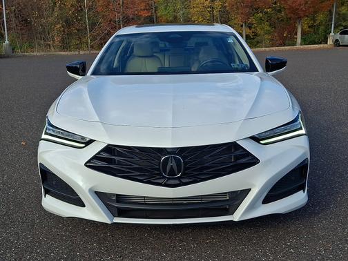 2025 Acura TLX 