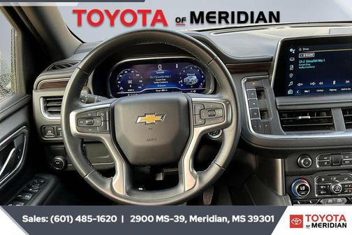 2023 Chevrolet Suburban LT