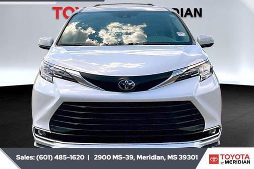 2022 Toyota Sienna XLE