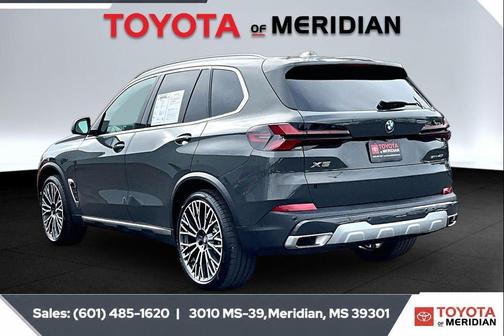 Dravit Grey Metallic 2026 BMW X5 sDrive40i