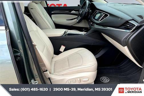 2023 Buick Enclave Premium FWD