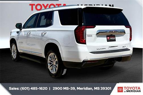 2023 GMC Yukon SLT