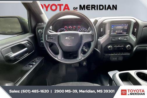 2022 Chevrolet Silverado 1500 Custom Trail Boss