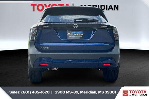 2025 Nissan Kicks SV