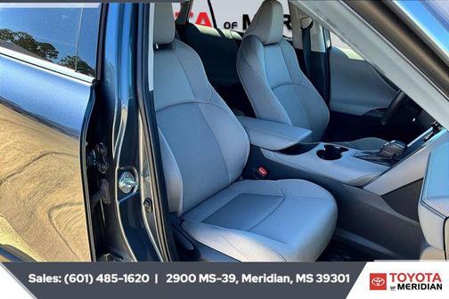 2023 Toyota Venza LE