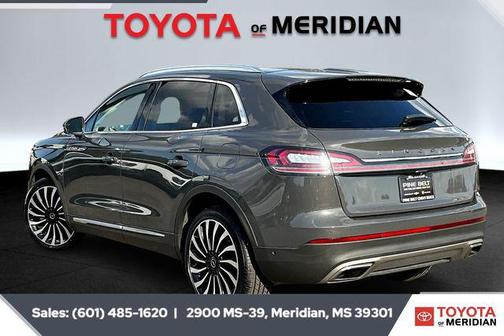 2022 Lincoln Nautilus Black Label