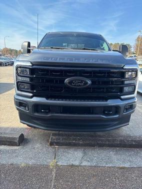 2023 Ford F-250 XLT