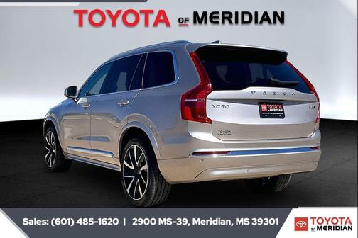 2024 Volvo XC90 B6 Plus Bright Theme 6-Seater