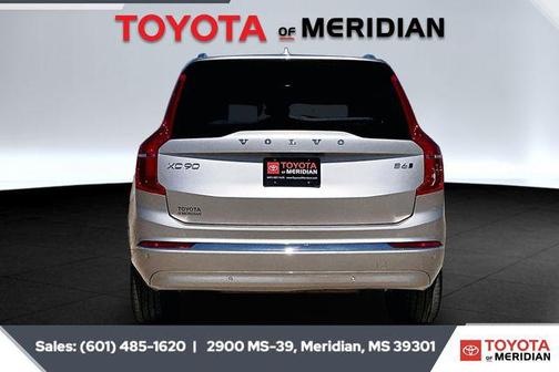 2024 Volvo XC90 B6 Plus Bright Theme 6-Seater