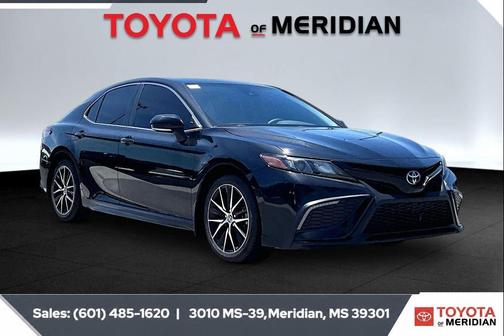 Midnight Black Metallic 2024 Toyota Camry SE