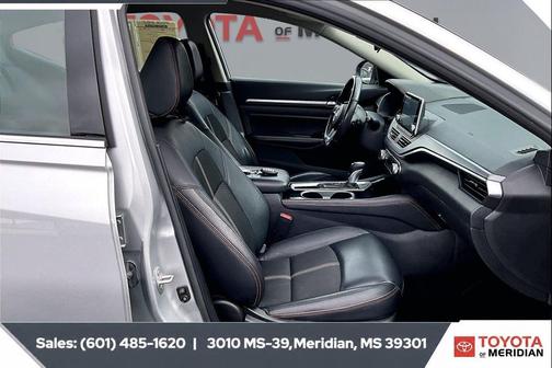 Brilliant Silver Metallic 2024 Nissan Altima SR FWD