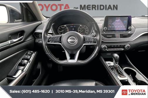 Brilliant Silver Metallic 2024 Nissan Altima SR FWD