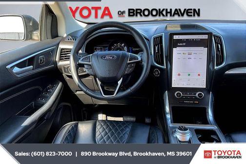 2024 Ford Edge Titanium