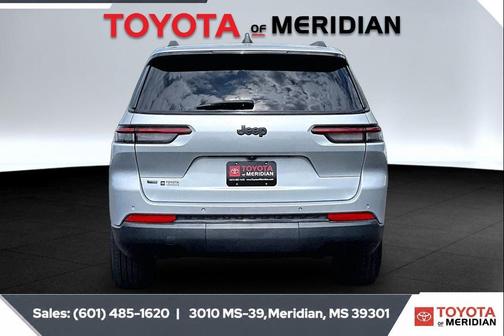 Silver Zynith 2022 Jeep Grand Cherokee L Altitude
