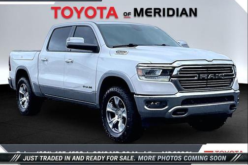 Ivory White Tri-Coat Pearlcoat 2020 RAM 1500 Laramie
